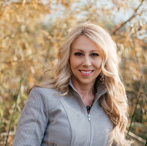 Tiffany Ledoux local Chandler realtor, serving the east valley. 